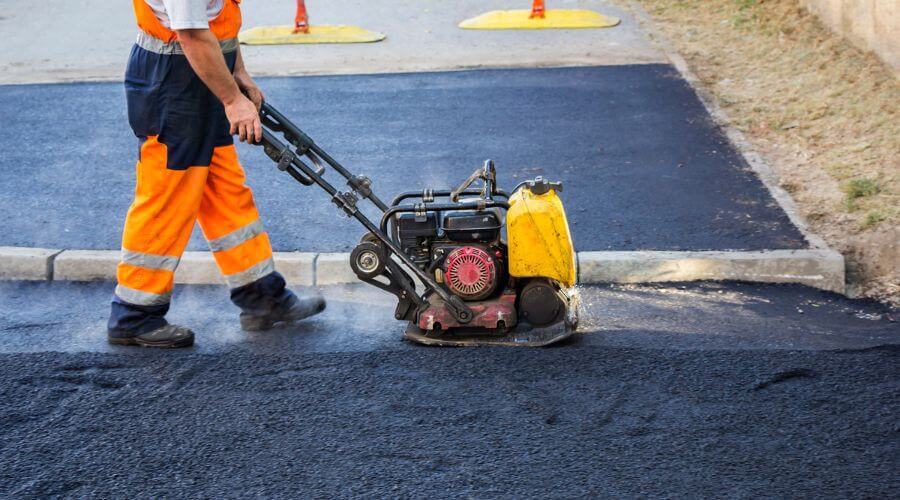 Professional gutter cleaning in New Milford, PA